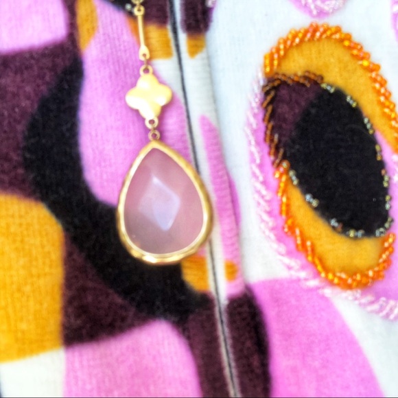 🦄 3/$25 Pastel Pink & Gold Teardrop Necklace - Picture 5 of 6